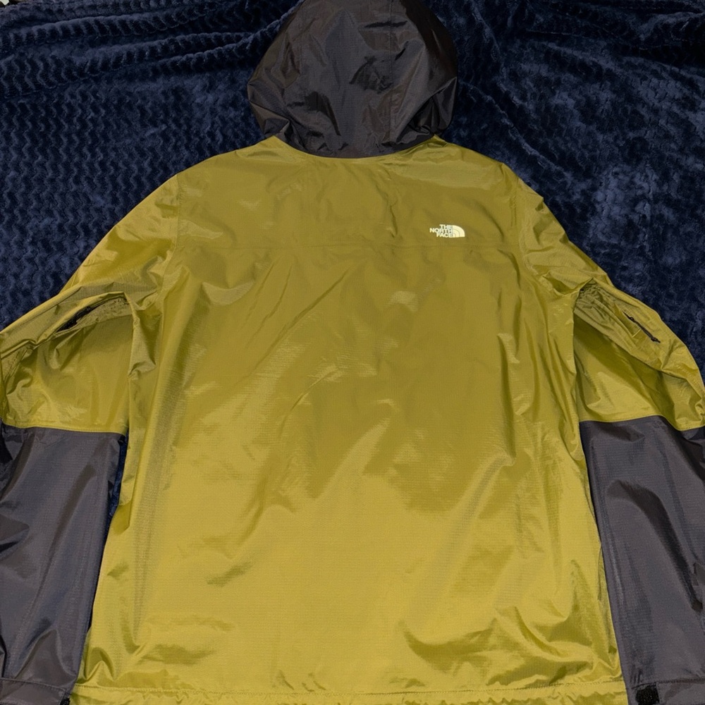 The north face jacket - Picture 3 of 6